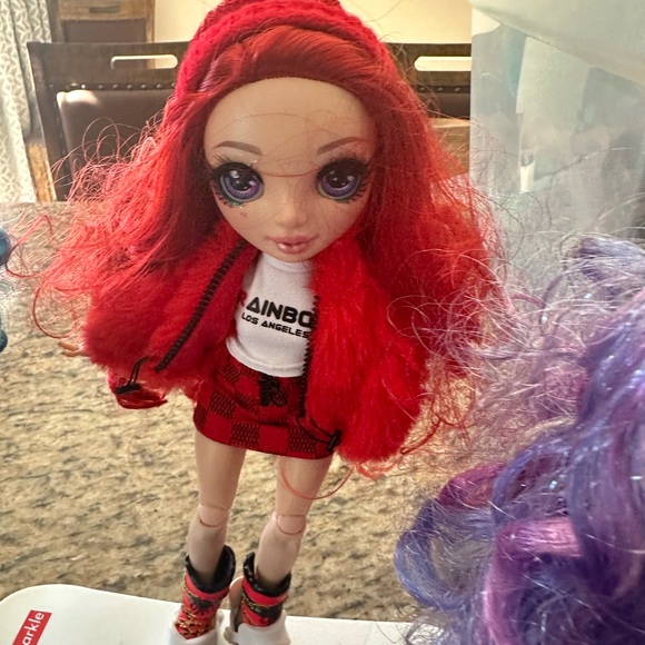 Rainbow High dolls with snowboards- Ruby, Violet and Skylar. - Picture 5 of 5